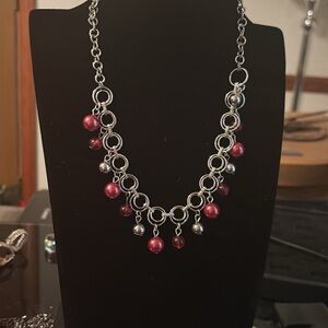 Set Silver and Red Beaded Necklace